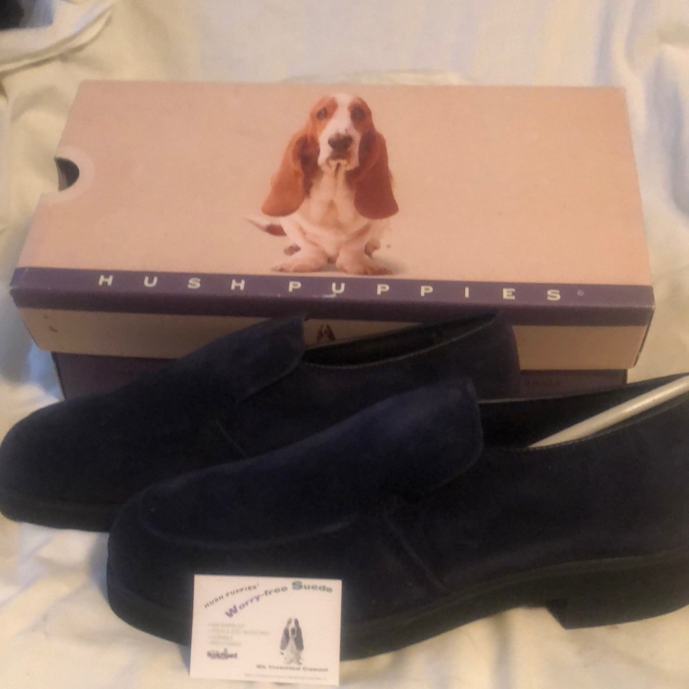Hush puppies suede shoes